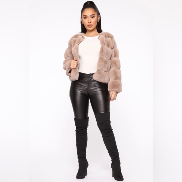 Fashion Nova Jackets & Blazers - Faux Fur Crop Coat